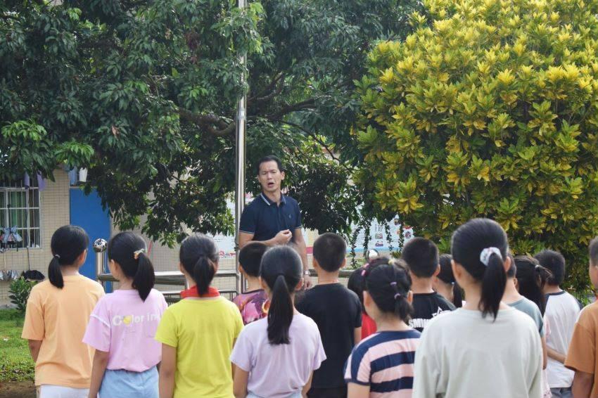 两个人恋爱久了，为什么男人会越来越来对我冷淡？游戏画面